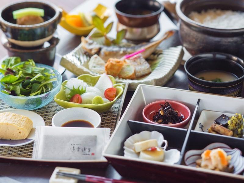 Отель Migiwatei Ochi Kochi Tomo Экстерьер фото